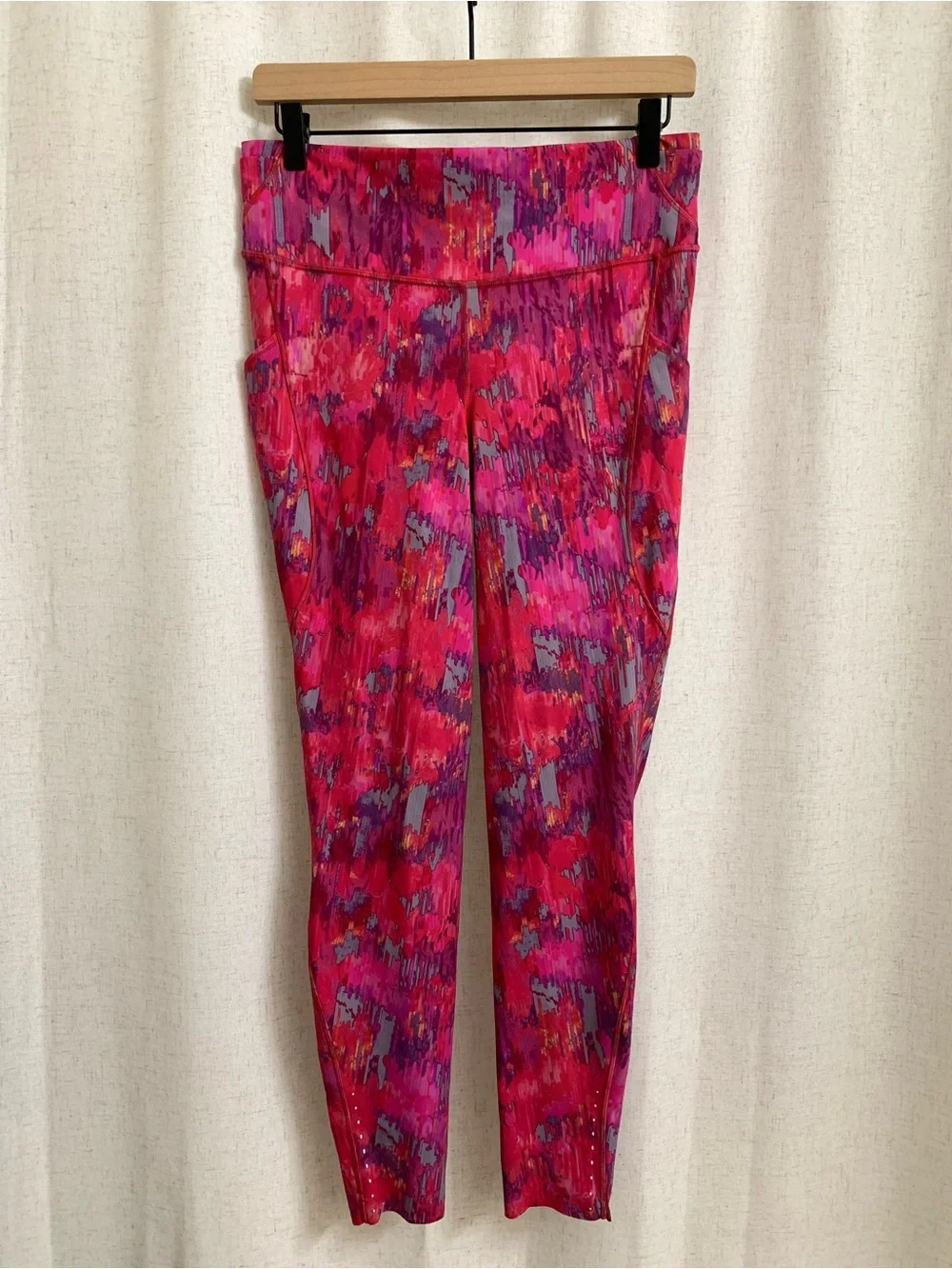 lululemon athletica excellent like