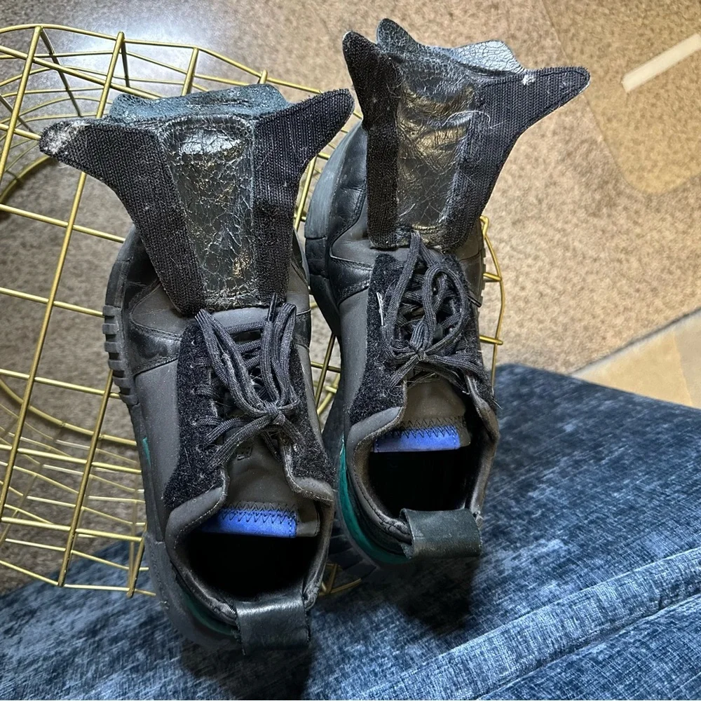adidas color way