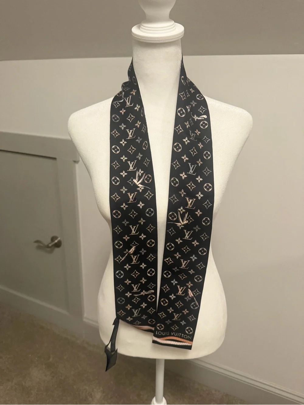 Louis Vuitton balloon versatile