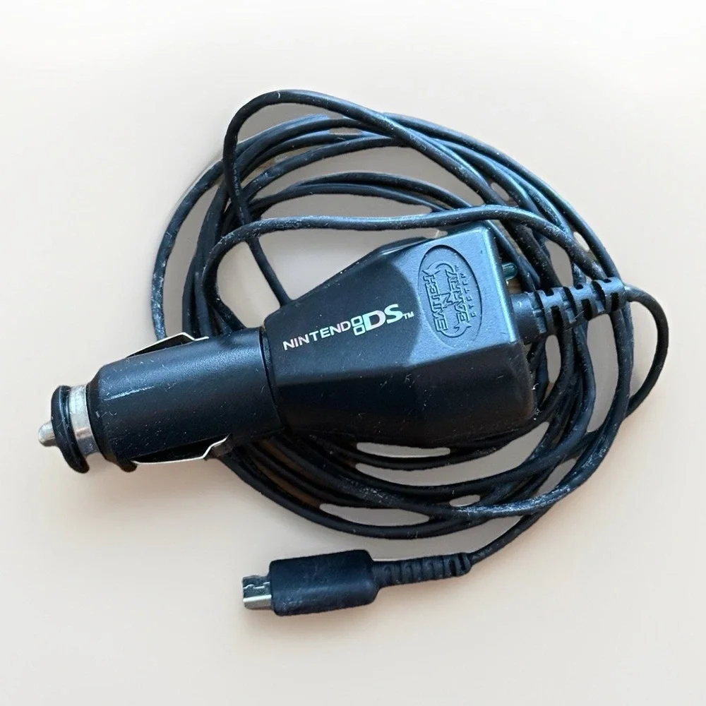 OEM Nintendo DS Lite 12 Volt DC Car Charger Power Cord Authentic Switch N' Carry