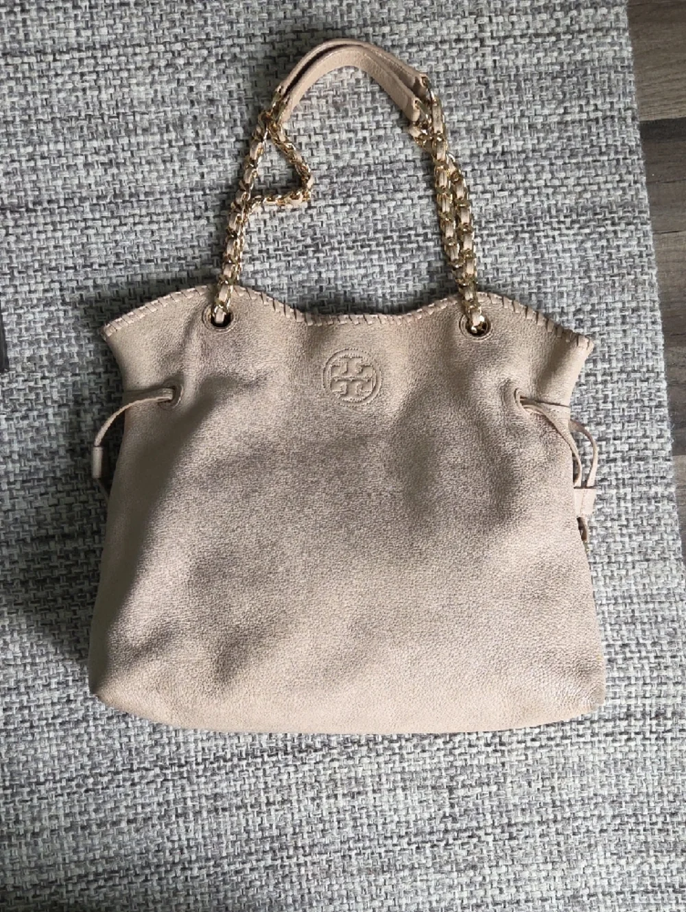 Tory Burch soft pebbled