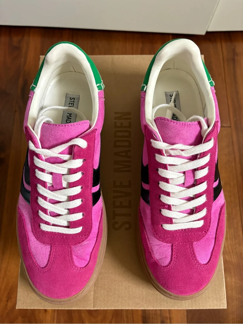Steve Madden eye catching