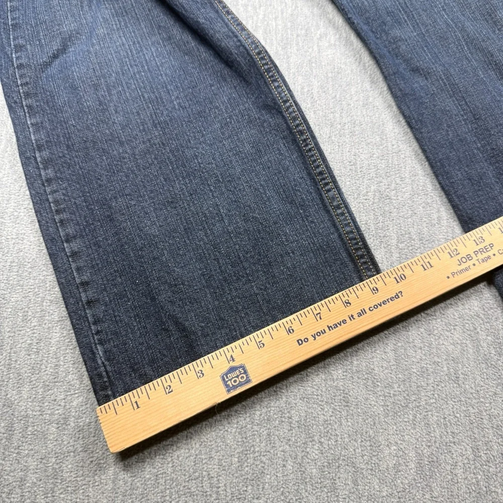 Levis levi 569