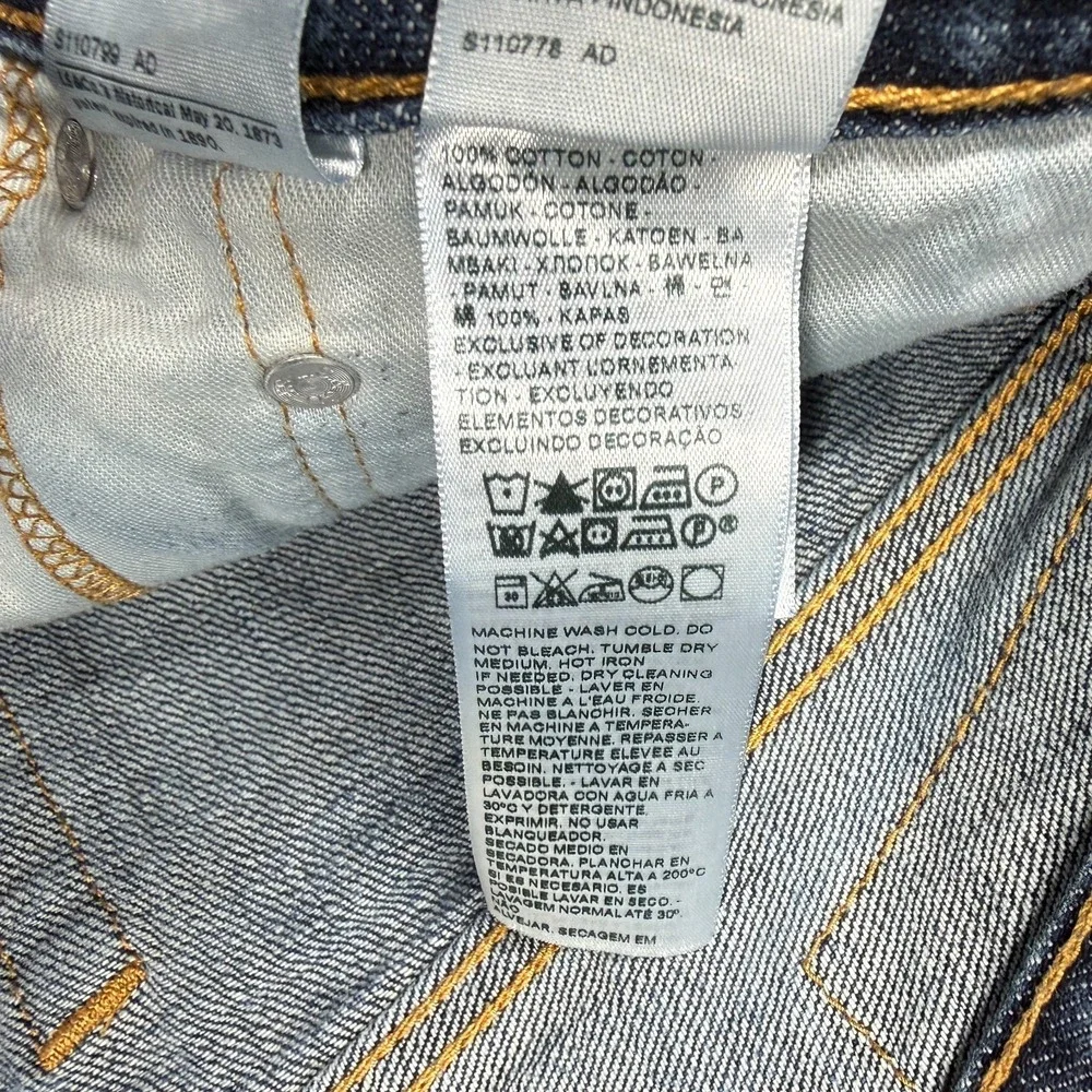 Levis levi 569