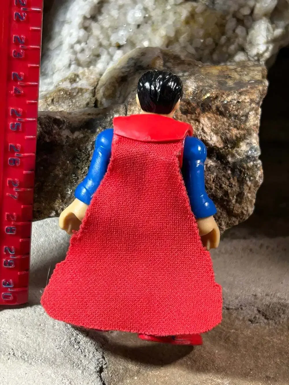 Imaginext DC Super Friends Superman Night and Dark night Figure Read