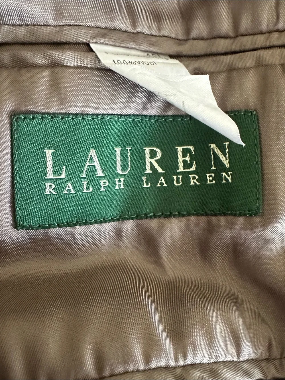 Lauren Ralph Lauren button perfect