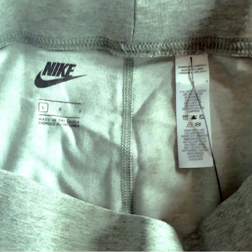 Nike 61% cotton