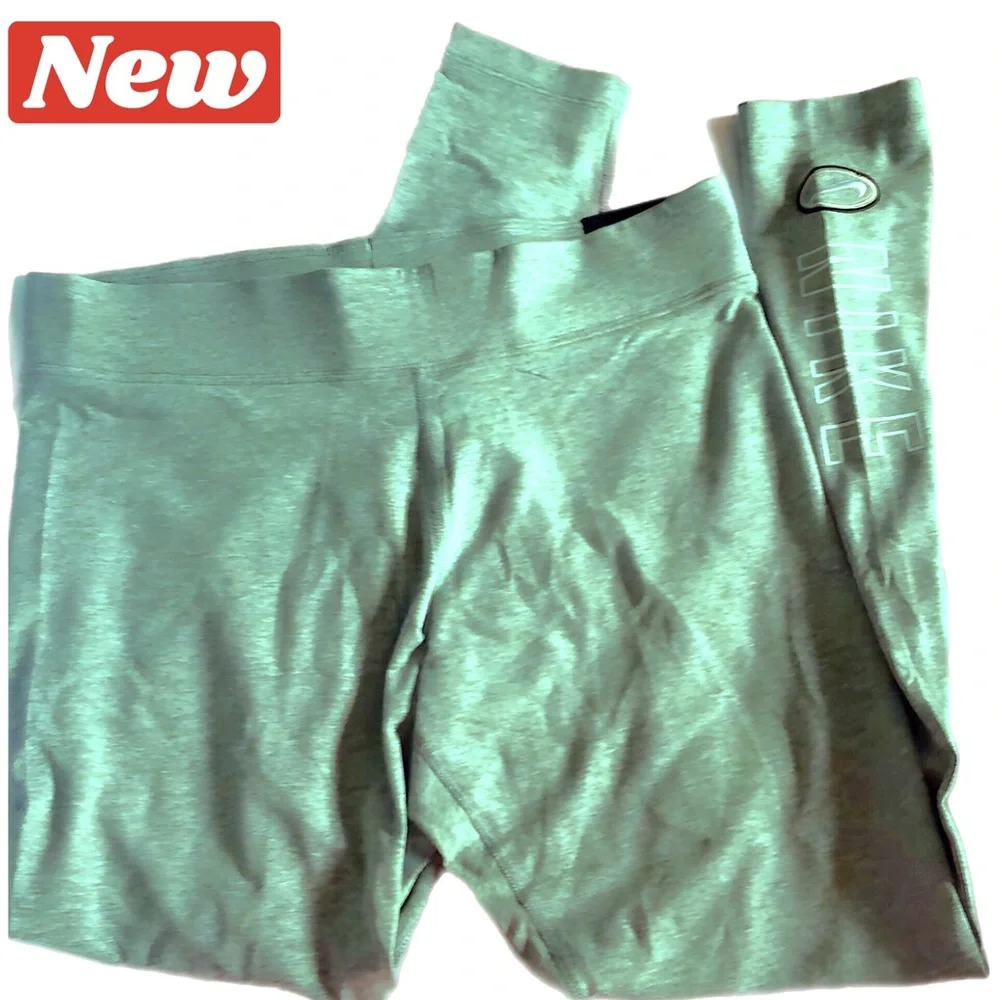 Nike 61% cotton