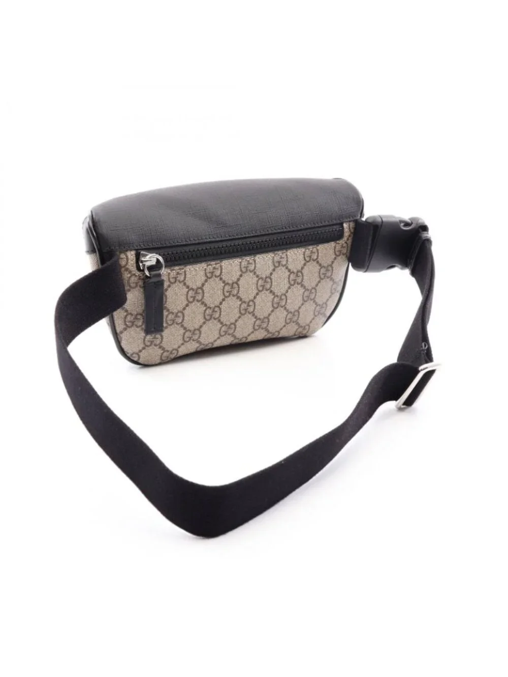 Gucci slight signs