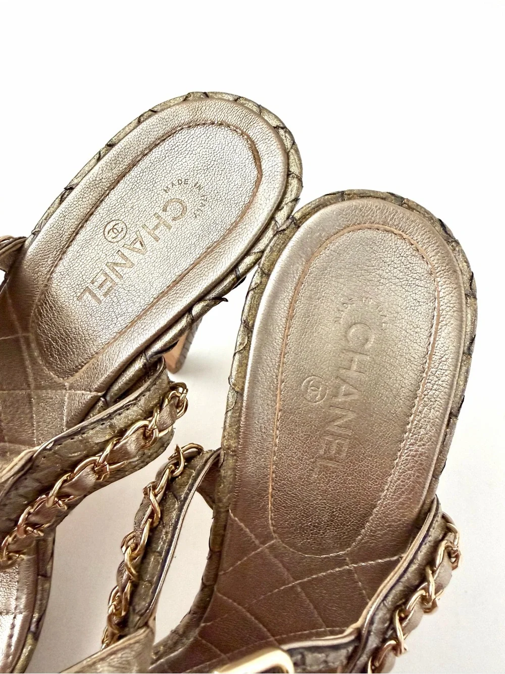 CHANEL good preowned