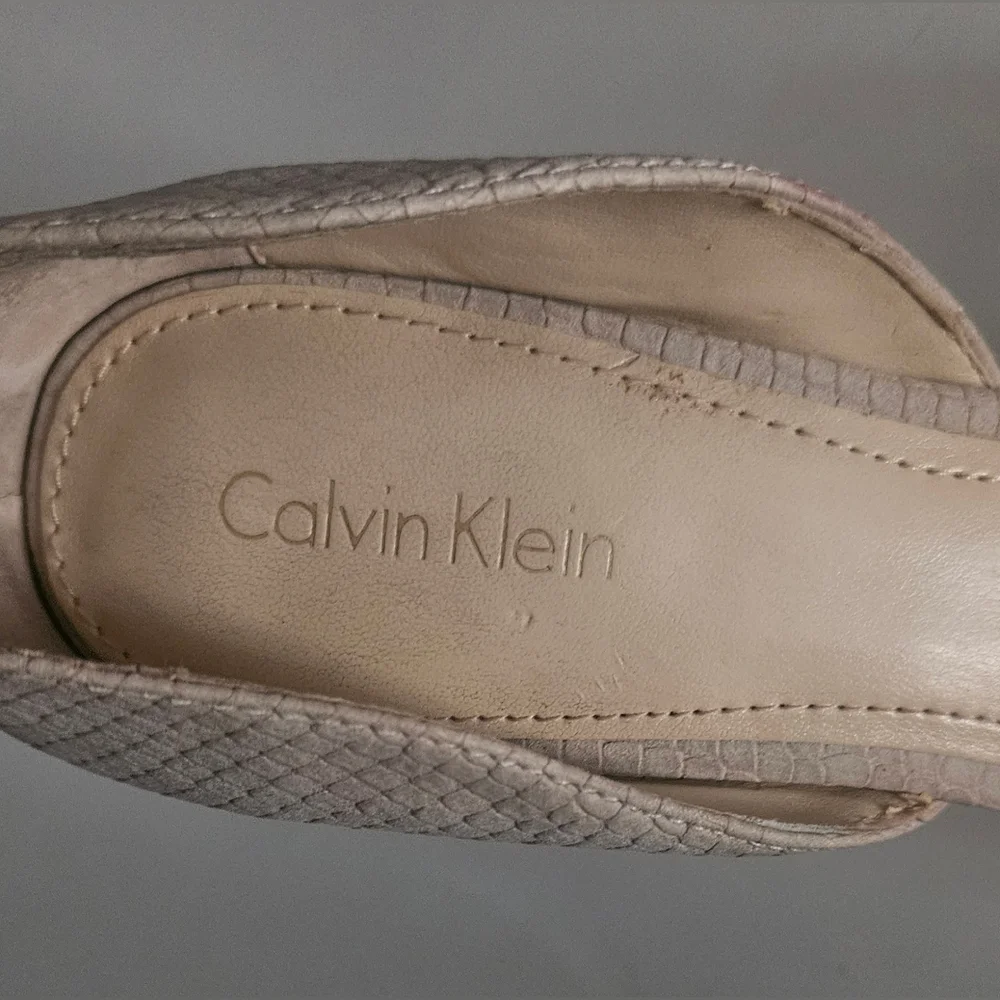 Calvin Klein pretty romantic
