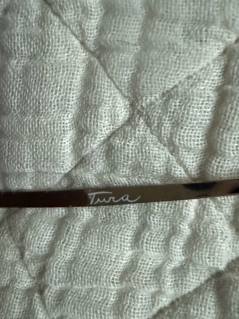 Tura elegant oversized