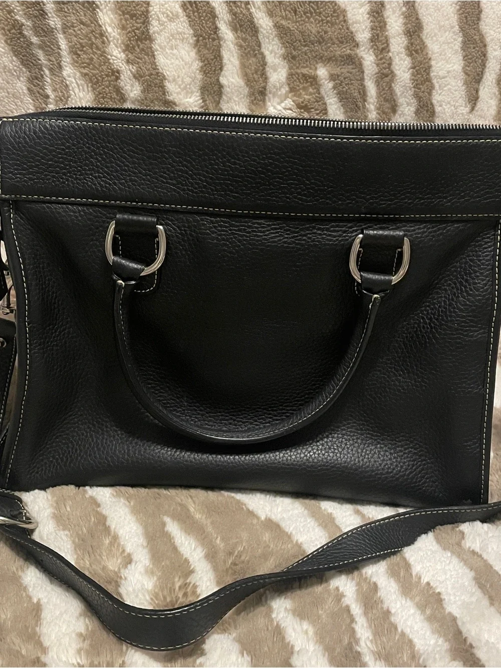 Dooney & Bourke vintage classic