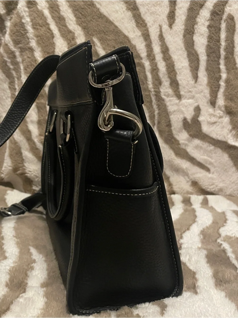 Dooney & Bourke vintage classic