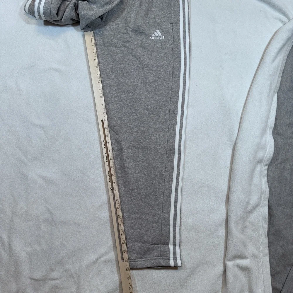 adidas casual heather signs