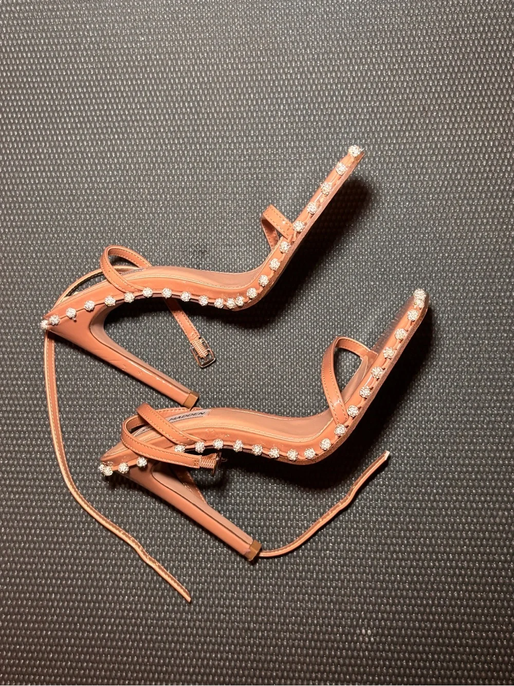 Steve Madden patent coral