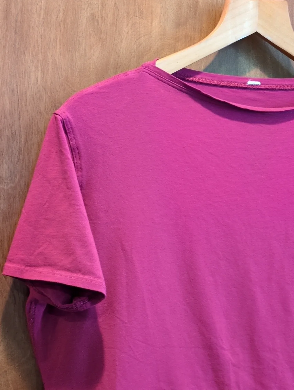 lululemon athletica excellent no