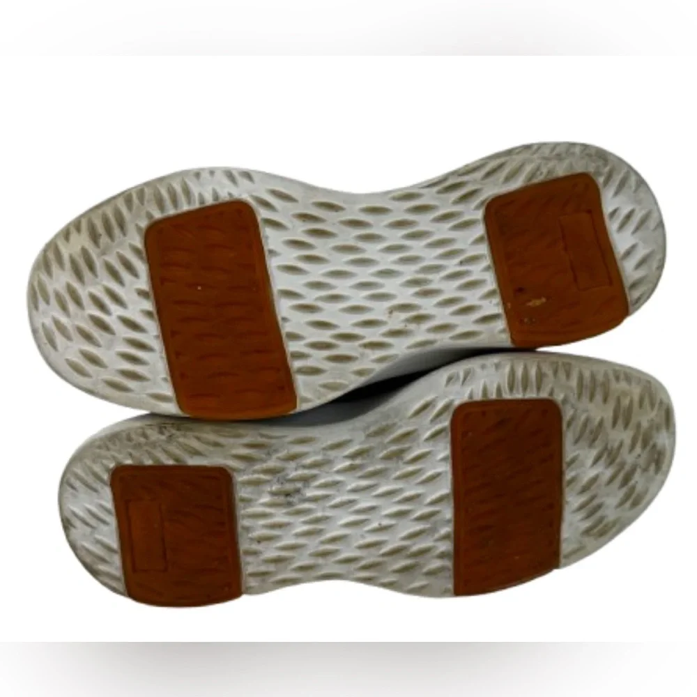 N/A comfortable stylish