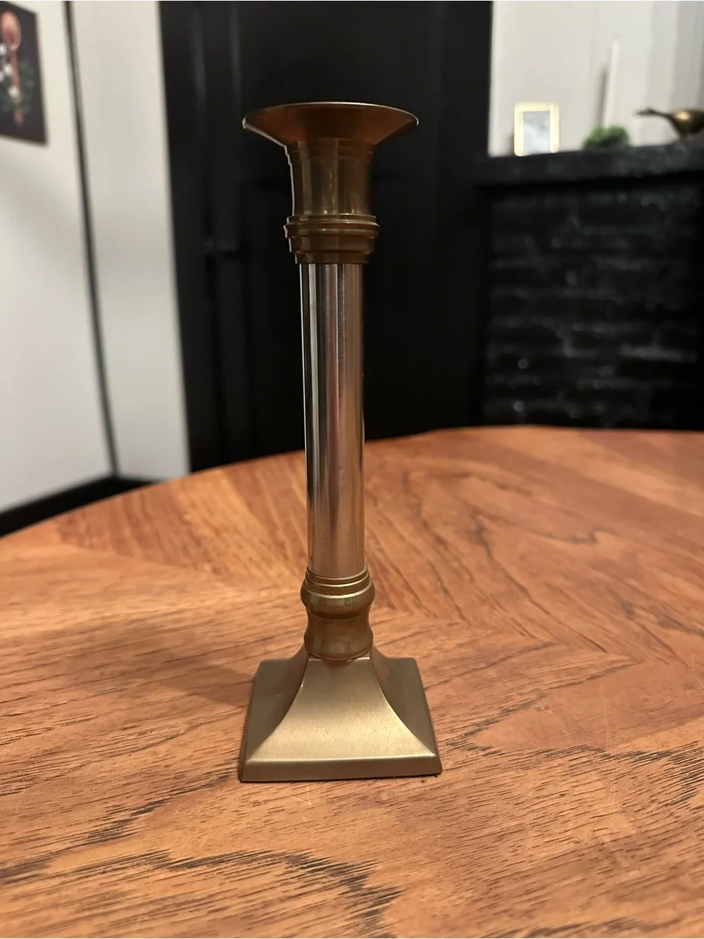 N/A elegant gold