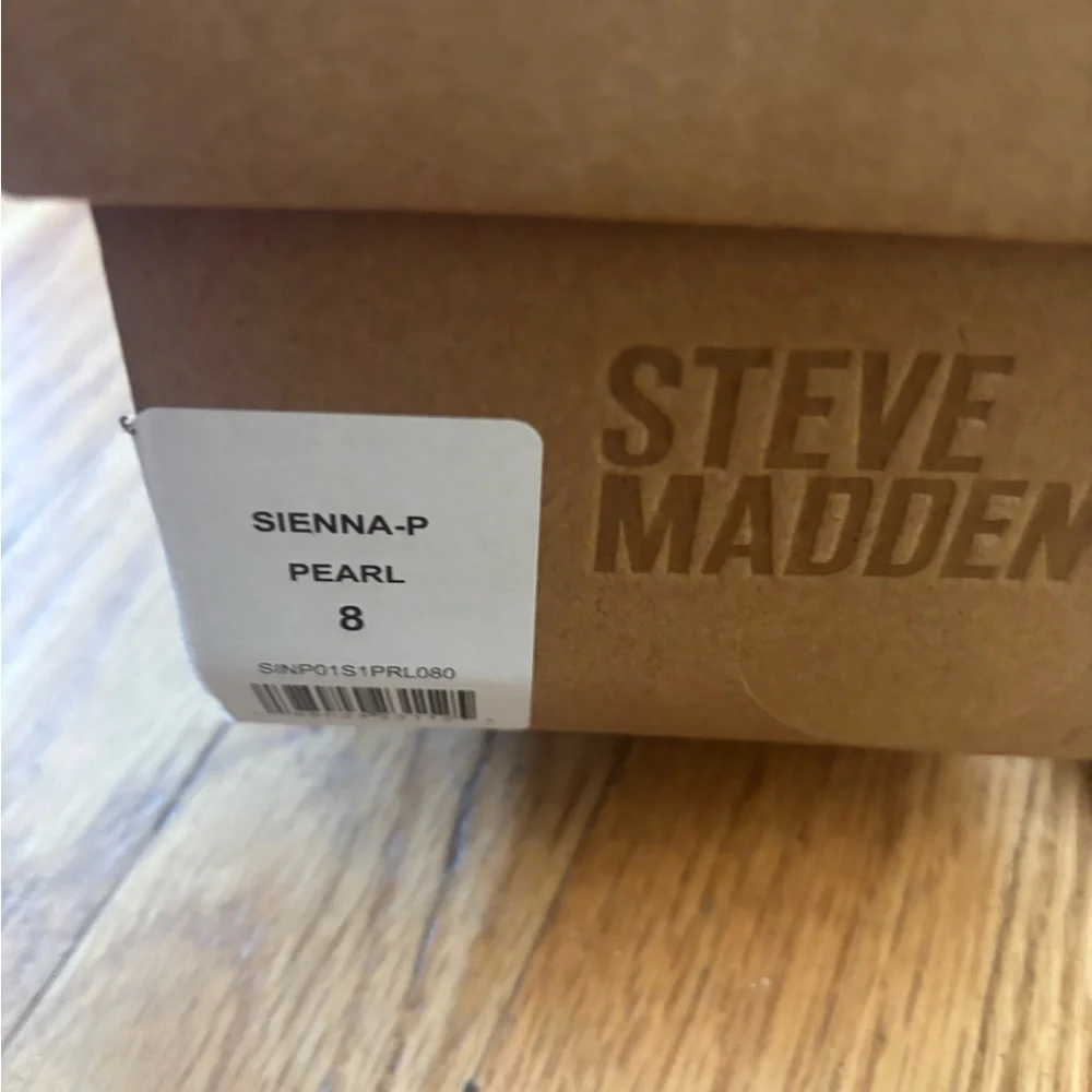 Steve Madden pearl madden