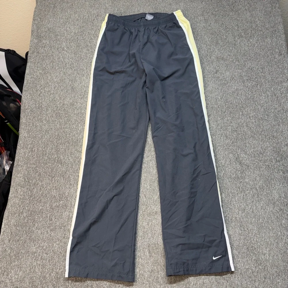 Nike athletic warm