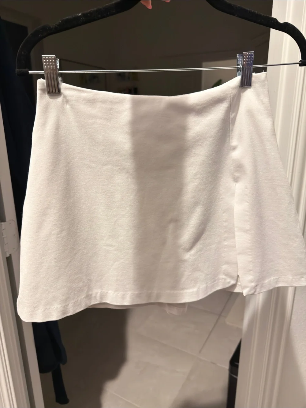 Amazon sleek white