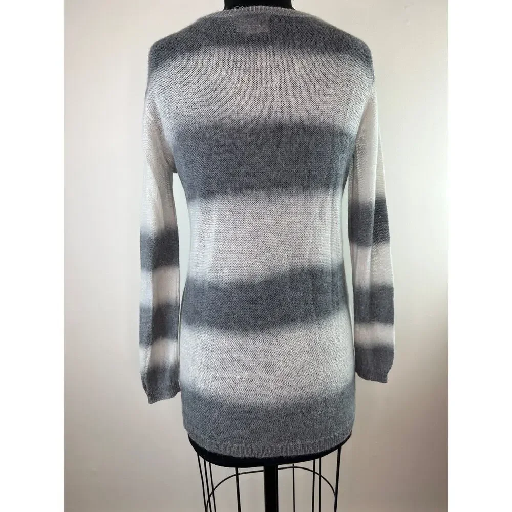 DKNY Pure size shoulders