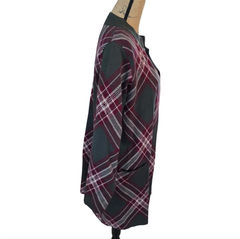 Tahari green burgundy