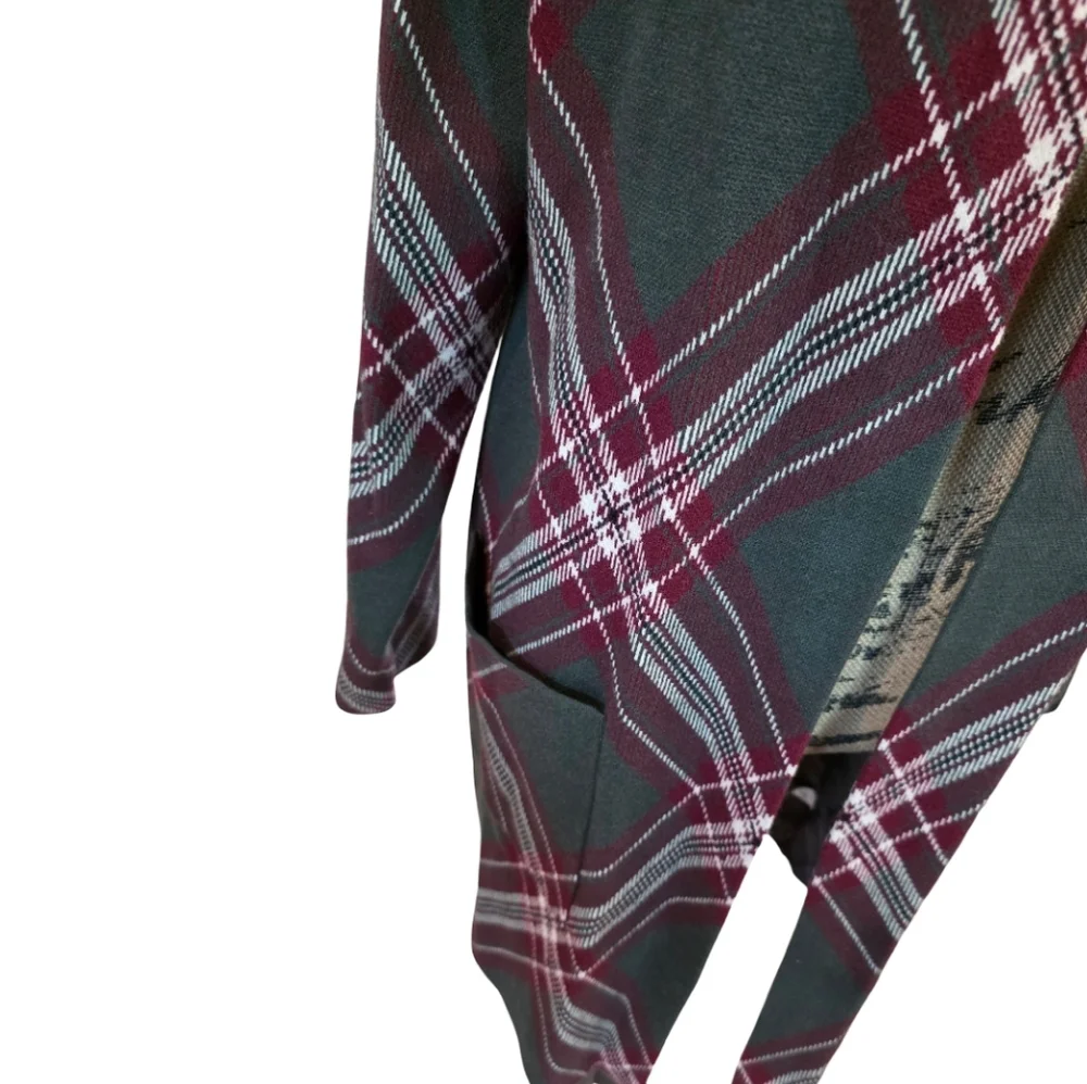Tahari green burgundy