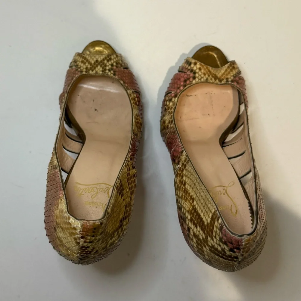 Christian Louboutin Fontanete Pink and Gold Metallic Snakeskin Peep Toe Pumps 39