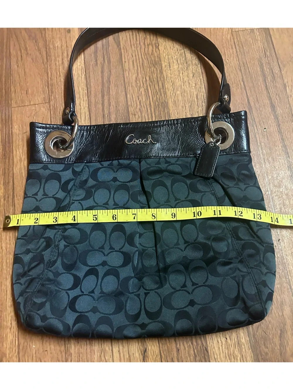 Coach shoulder bag