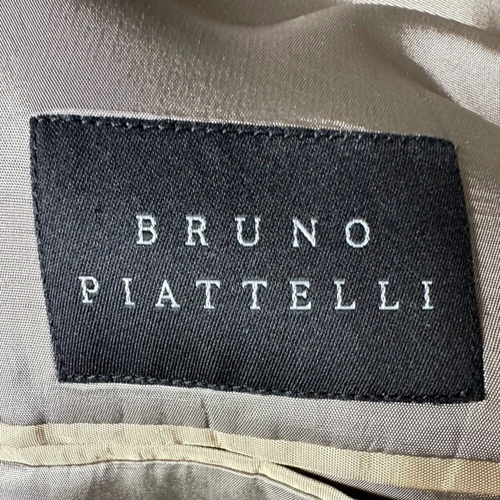 Bruno Piattelli windowpane wool Sportcoat. 43L
