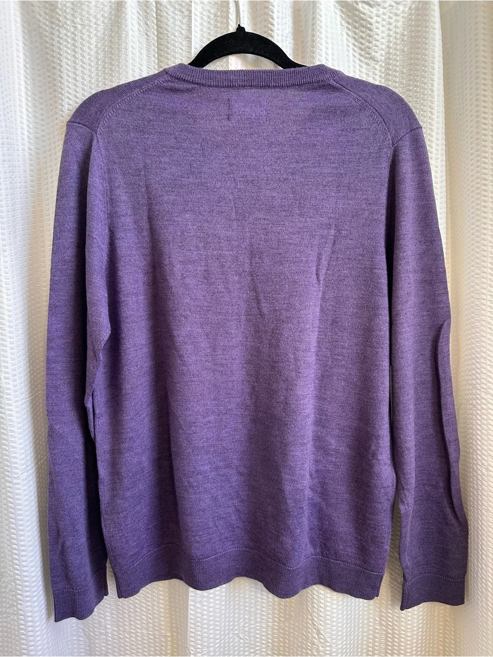 Apt. 9 lightweight neck