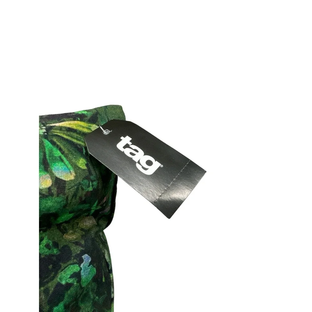 Tag brand throw