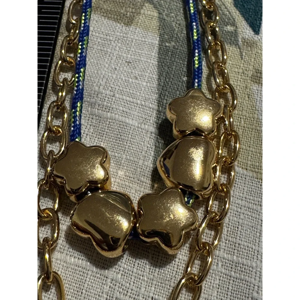 N/A gold tone