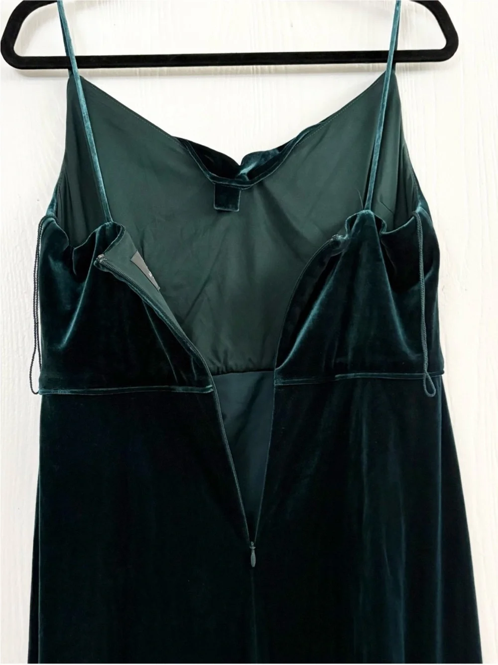 Adrianna Papell sleeveless velvet