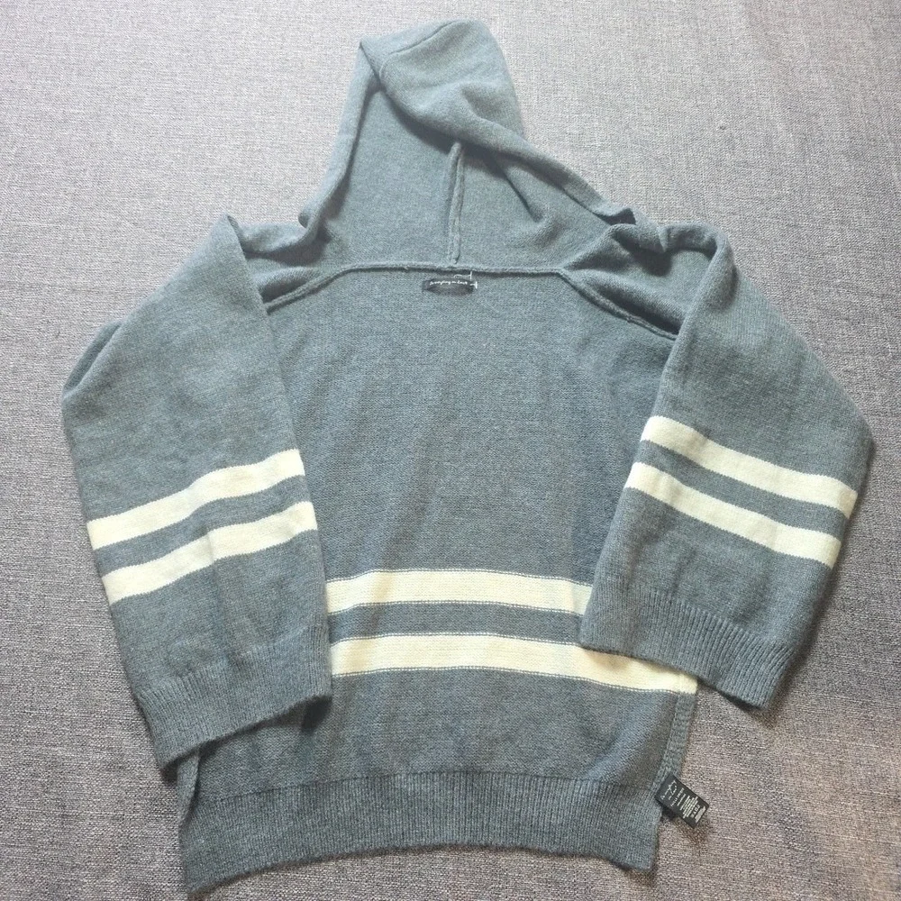 Do Everything in Love Cardigan Open‎ Women's Gray and White One Size with hood