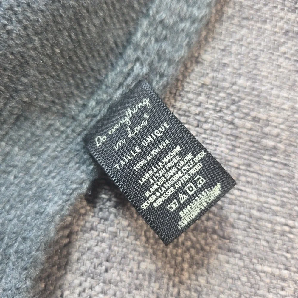 Do everything in love sleeves are