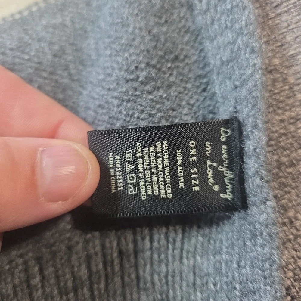 Do everything in love sleeves are