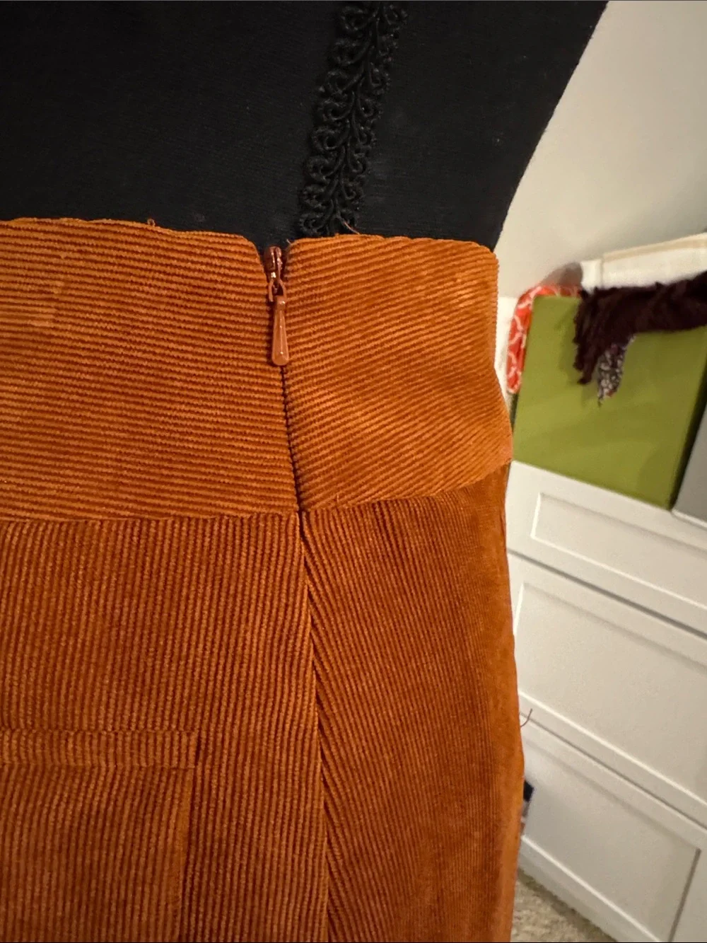 Chelsea & Theodore line corduroy
