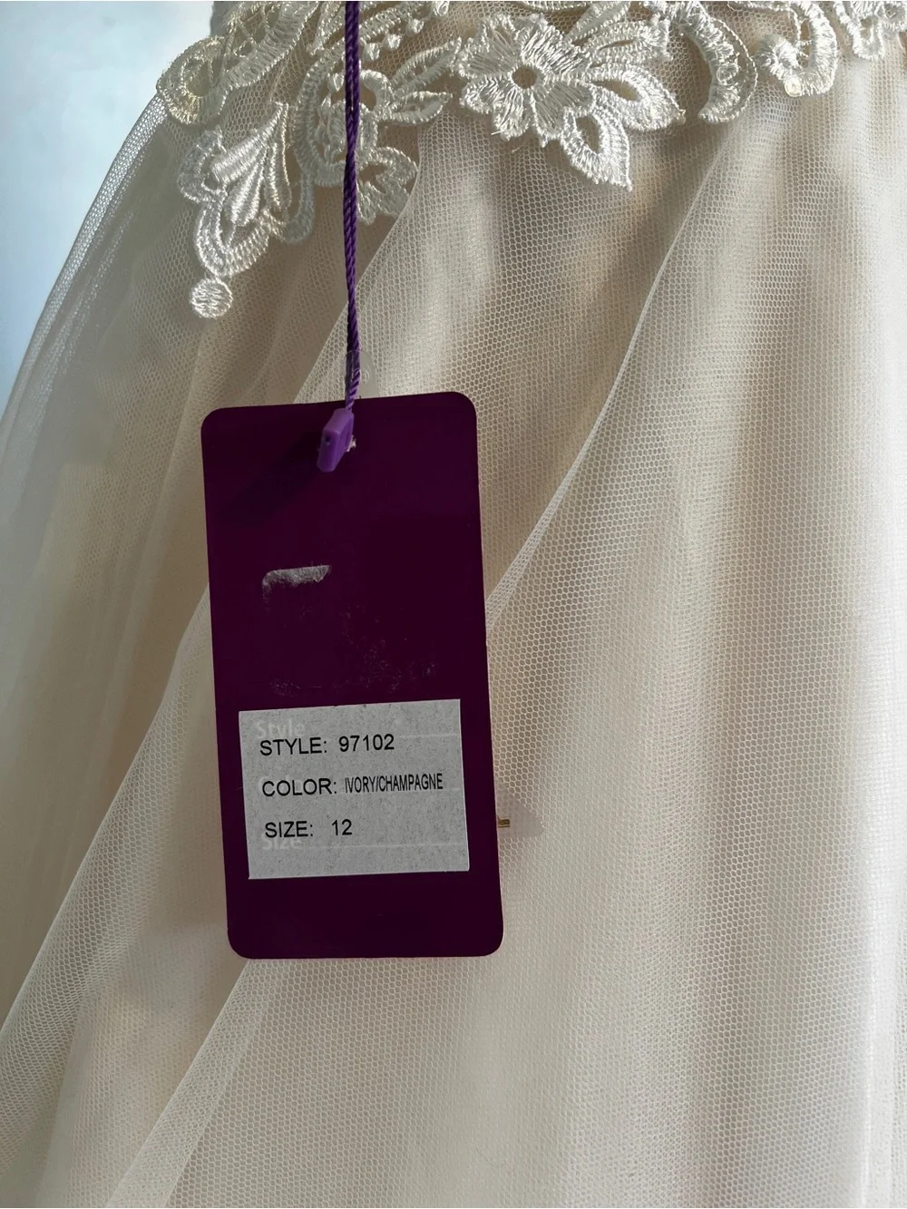 Abby Paris Bridal reposhing this