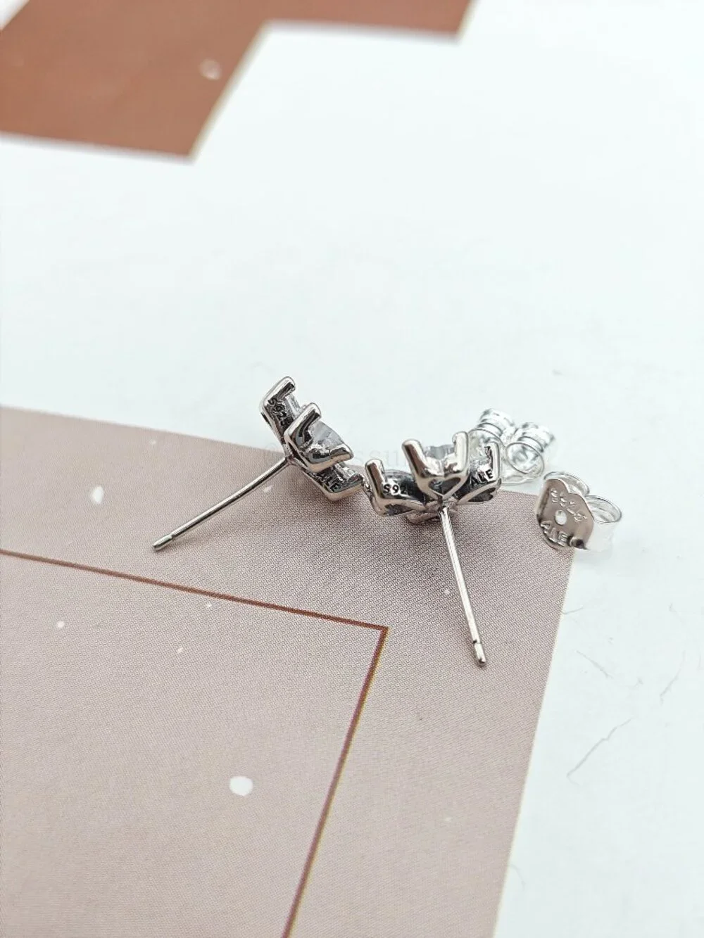 Pandora Sparkling Lucky Clover Stud Earrings