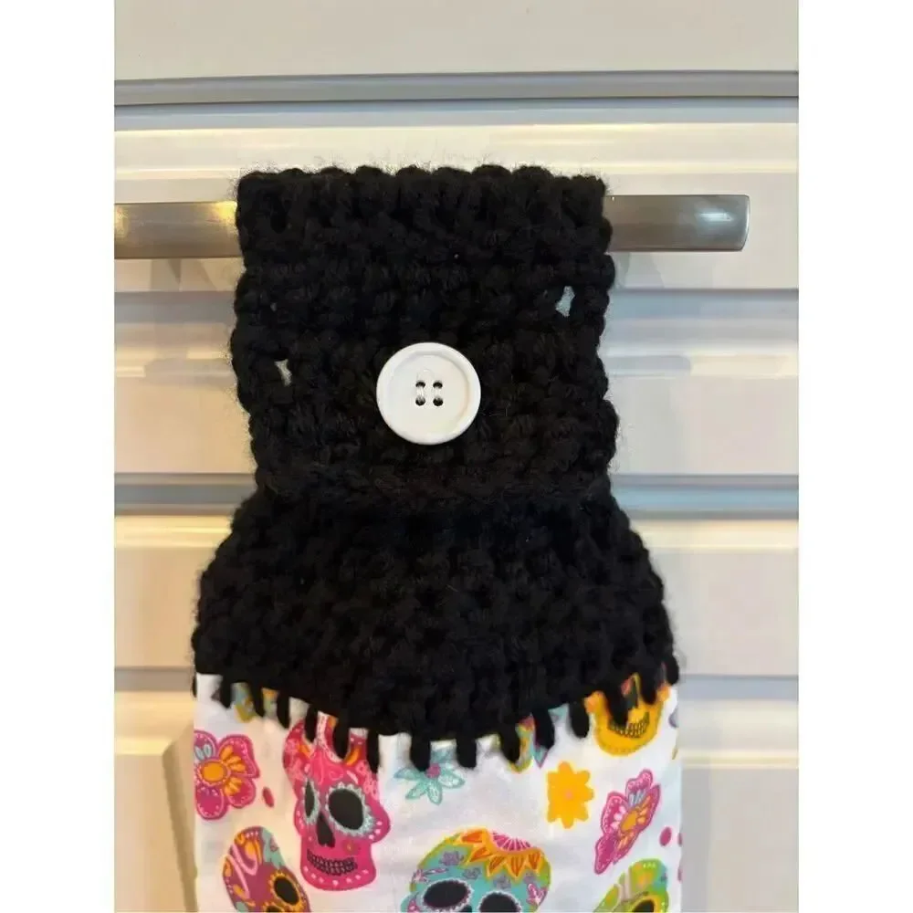 Crochet Top Kitchen Towel- Small skulls
