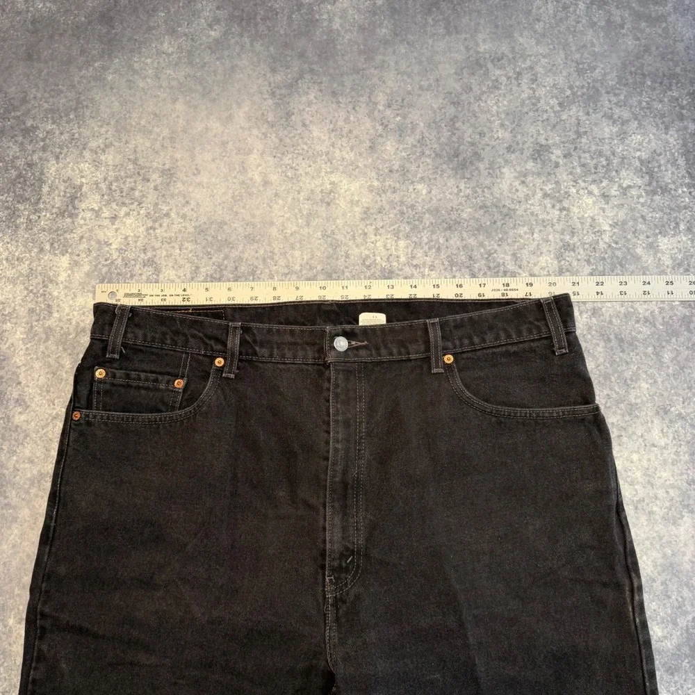 Levis measurements shown